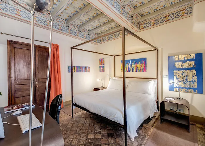 Residenza Torre Colonna 4* Roma