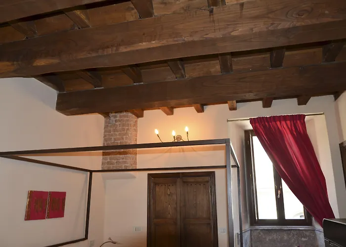 Residenza Torre Colonna Oda ve Kahvaltı Roma