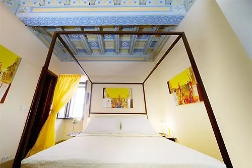 Residenza Torre Colonna Oda ve Kahvaltı 4*