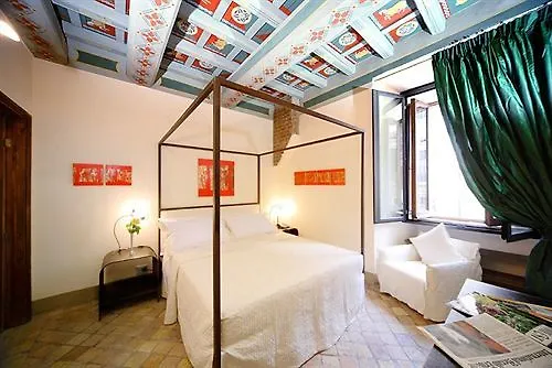 Oda ve Kahvaltı Residenza Torre Colonna Roma