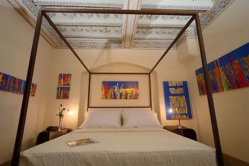 Oda ve Kahvaltı Residenza Torre Colonna 4*